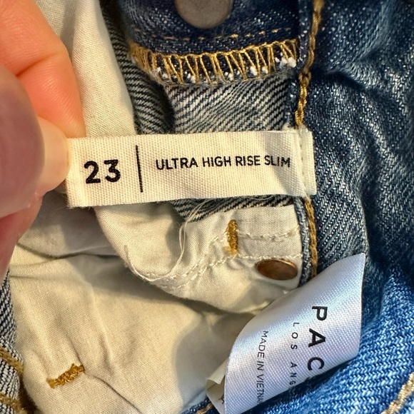 High Rise Jeans - Picture 4 of 5